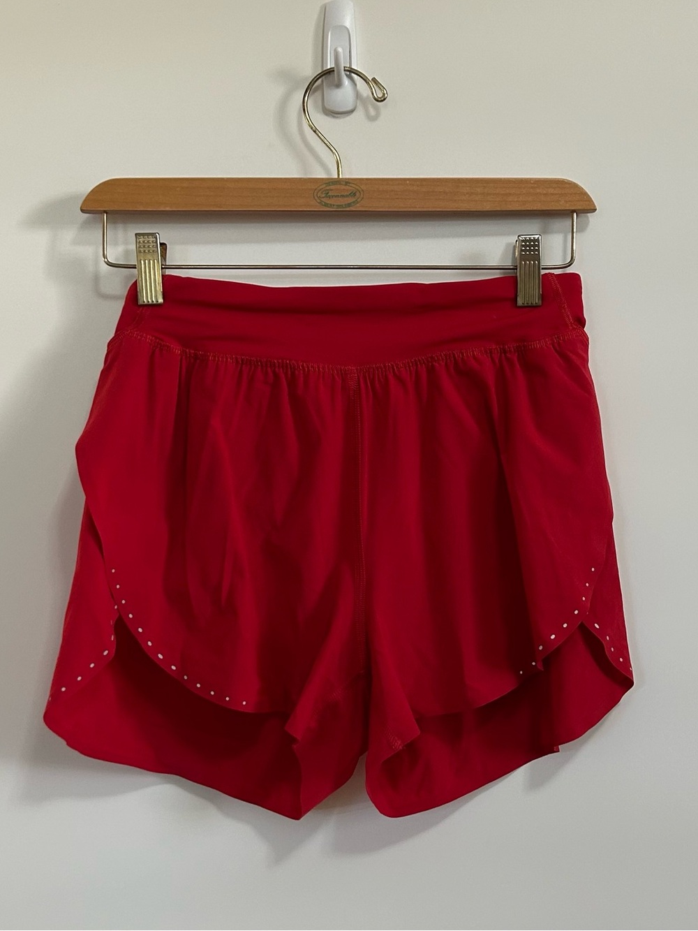 Lululemon Fast and Free Reflective High-Rise Classic-Fit Short 3"
Dark Red - Picture 11 of 11